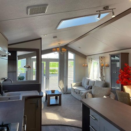 شقة 13 The Meadows New Beach Holiday Park ودايمتشيرس المظهر الخارجي الصورة